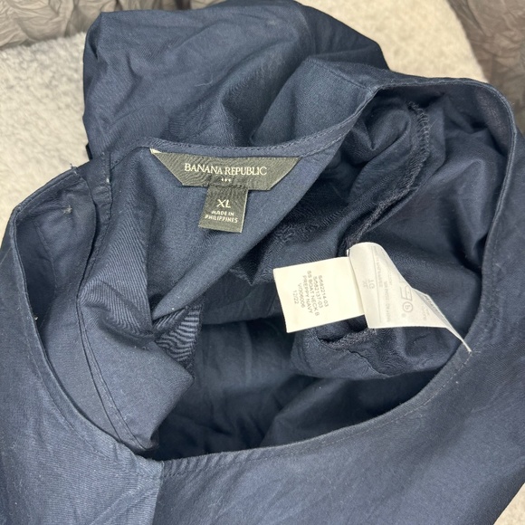 Banana Republic Button-Down-Back Blouse - Picture 5 of 10